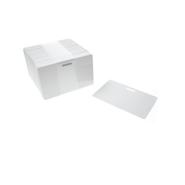 Billede af Blanke hvide plastkort med ovalt hul på den lange side - CR80. 70102024