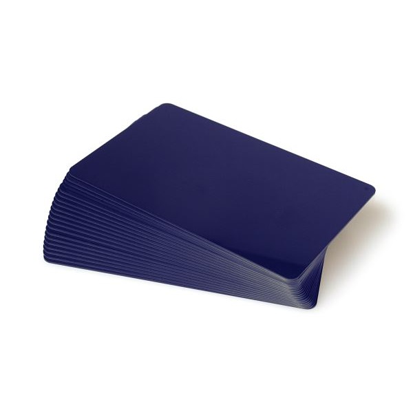 Billede af Blanke mørke blå gennemfarvet plastkort - CR80 (BLÅ KERNE). 70102137